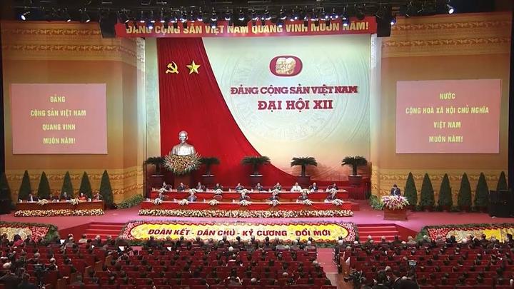 Sốc: Vụ tố 